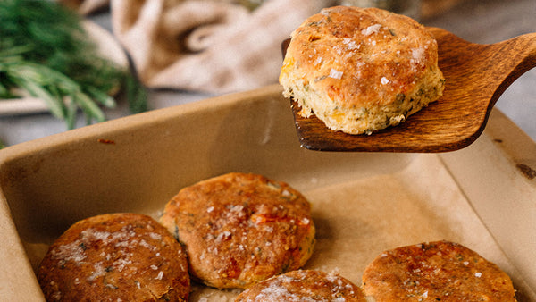 Morton & Bassett  Herby Cheddar Biscuits